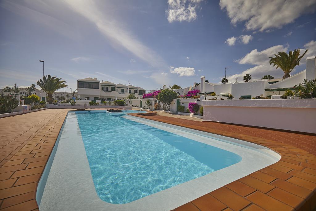 Villa Palmeras Beach Puerto Del Carmen Пуерто-дель-Кармен Екстер'єр фото